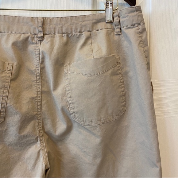 Christopher/Banks Capris Cotton/Spandex Relaxed Baggy Fit Pockets Tab Cuffs  14 - Picture 4 of 13